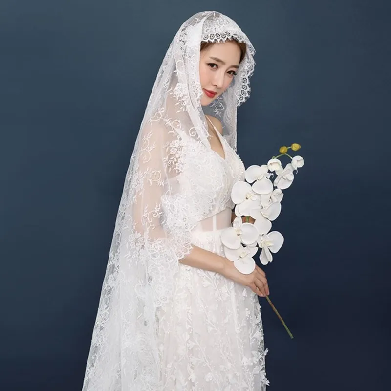 

Gorgeous 3M Long Cathedral Wedding Veils With 3D Lace Appliques Soft Tulle One Layer Bridal Veil Without Comb