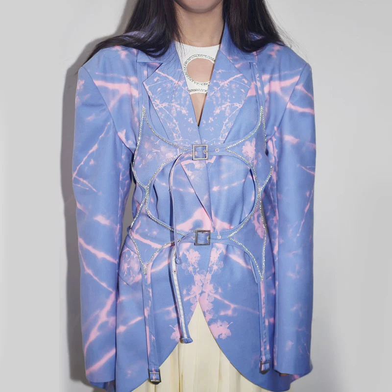 

[EAM] Women Blue Pattern Printed Hollow Out Blazer New Lapel Long Sleeve Loose Fit Jacket Fashion Spring Autumn 2021 1S114