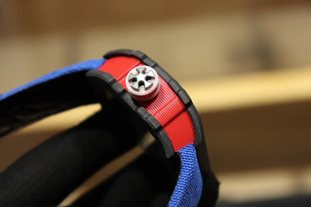 

Luxury Brand New Men Automatic Mechanical Blue Canvas Bracelet Watch Tourbillion Limited Sapphire Black Carbon Fiber Swing 28800