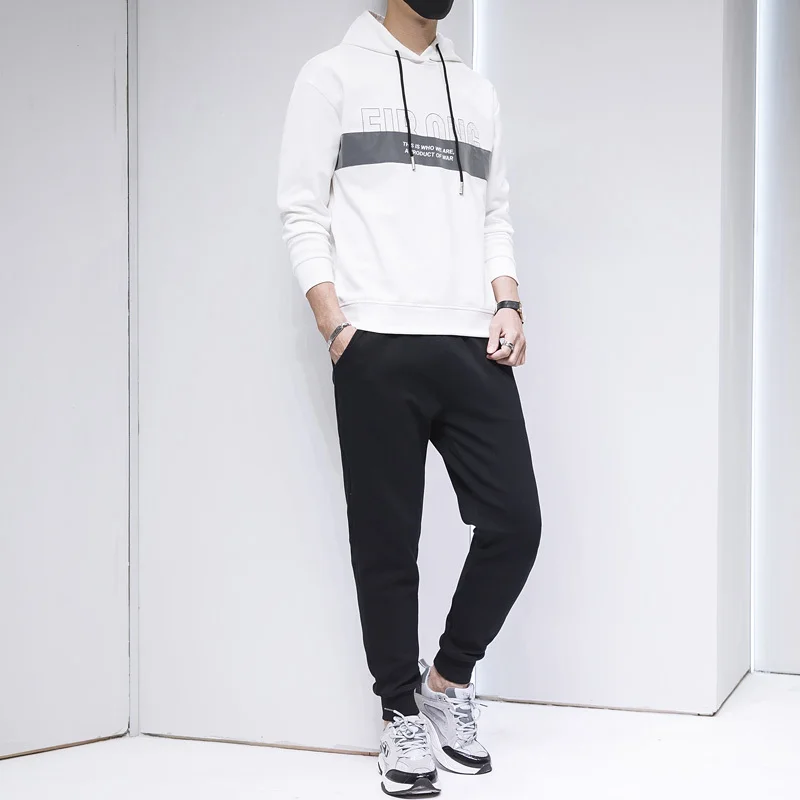 Мужской спортивный костюм из двух предметов повседневный в стиле пэчворк с