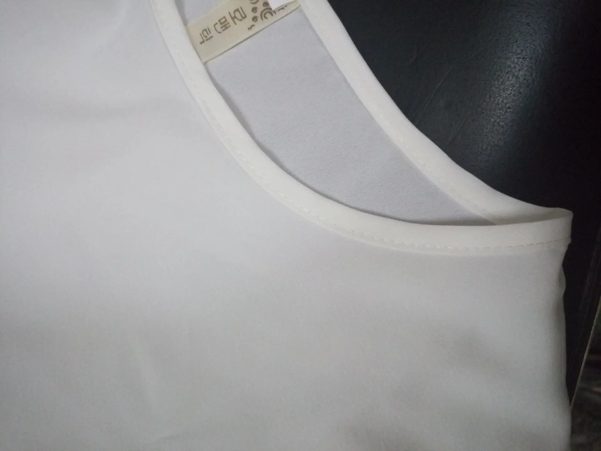 

Women Sleeveless White Dress Lace Stitching Round Neck Skirt