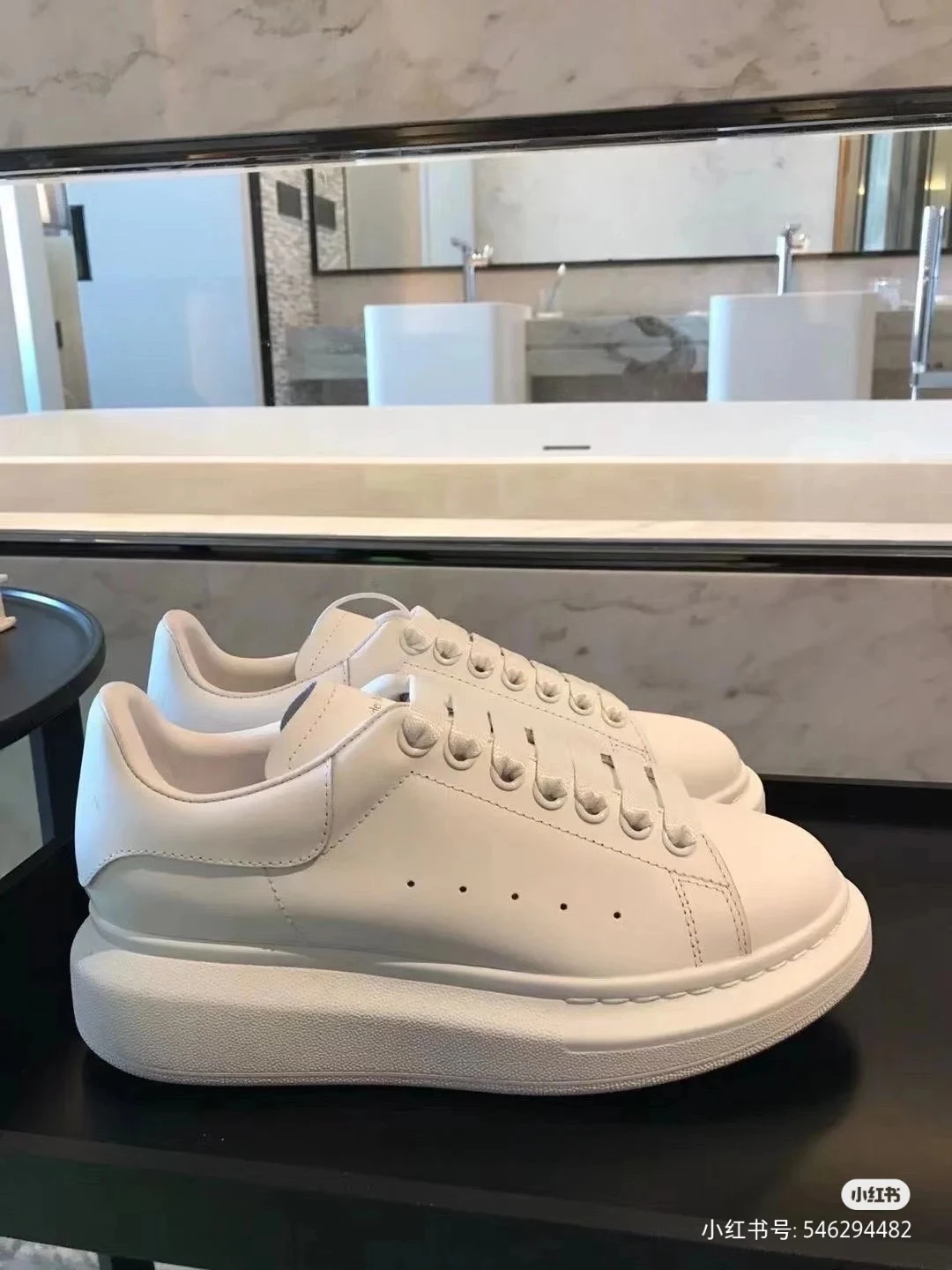 

Tenis Sneakers High Quality White Shoes for Women Men Lace Up Luxury Designer Casual Zapatos Hombres Casual Couple Shoes No Box