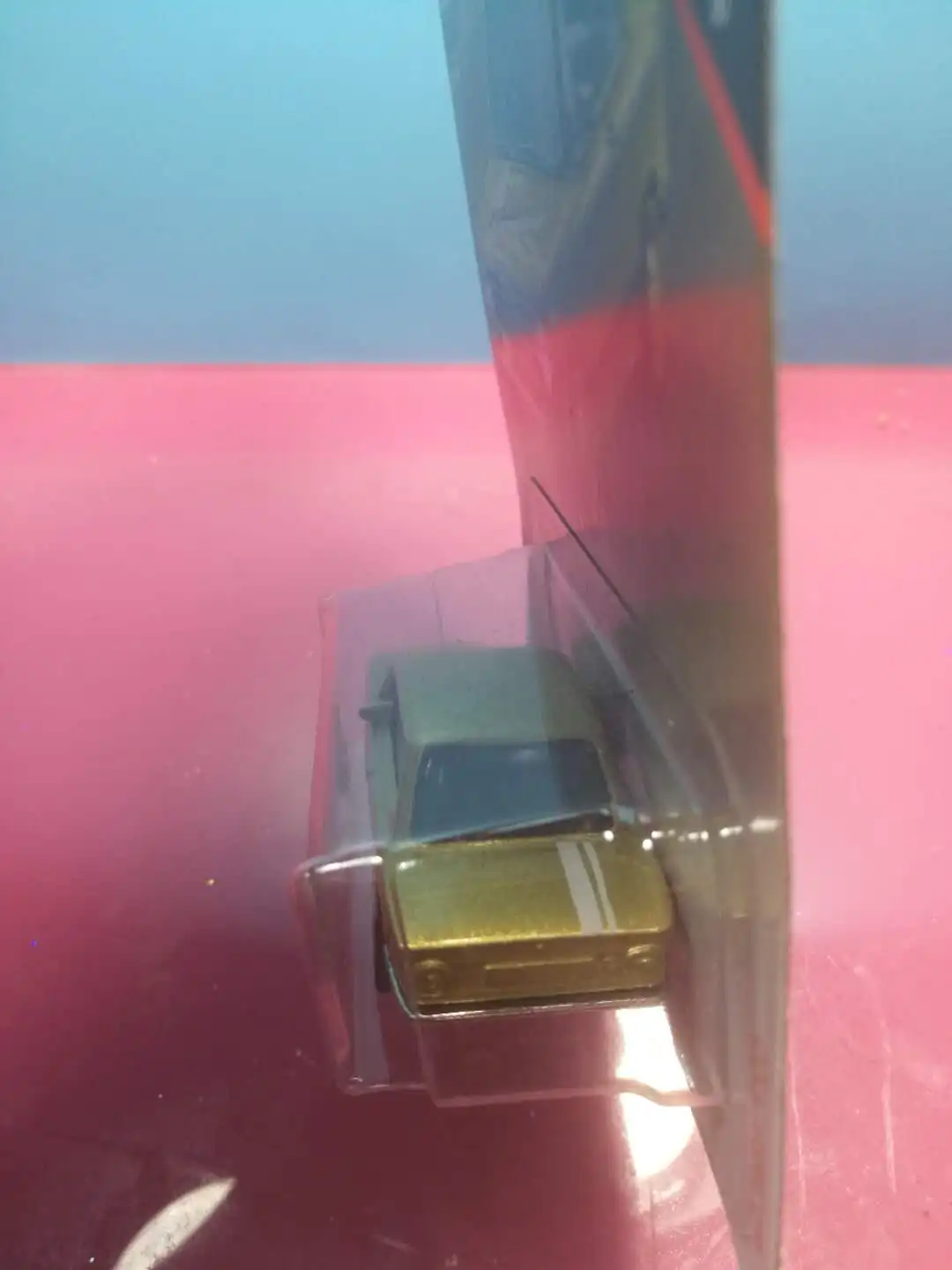 Подходящая коробка 1:64 Автомобиль Сверхбыстрый 69 BMWs 2002 50-я годовщина автомобиль