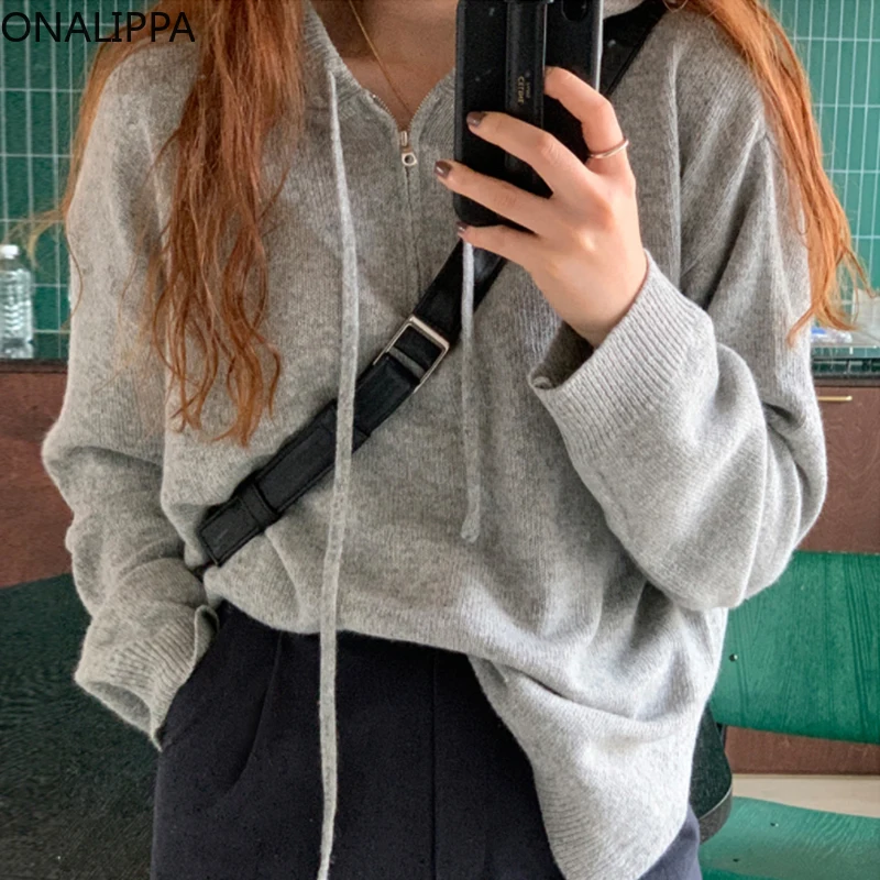 

Женский Повседневный пуловер Onalippa на молнии, свободный однотонный вязаный свитер с длинными рукавами и капюшоном на завязках для отдыха на ...
