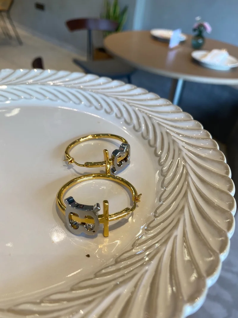 

Timeless Wonder Brass Letter B 2 Tone Hoop Earrings Women Jewelry Designer Goth Party Fancy Gift Punk Top Rare Ins Emo Rare 3372