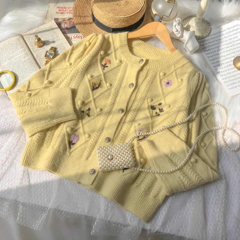 

Sweater jacket cardigan women retro gentle design lazy short French knitted tops mori girl yellow coat