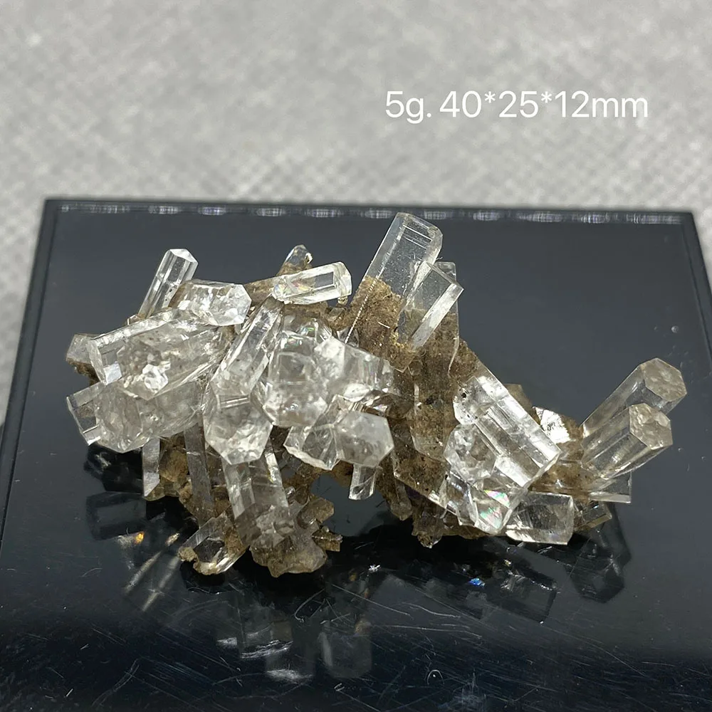 

Natural transparent columnar calcite is rare and extinct in China