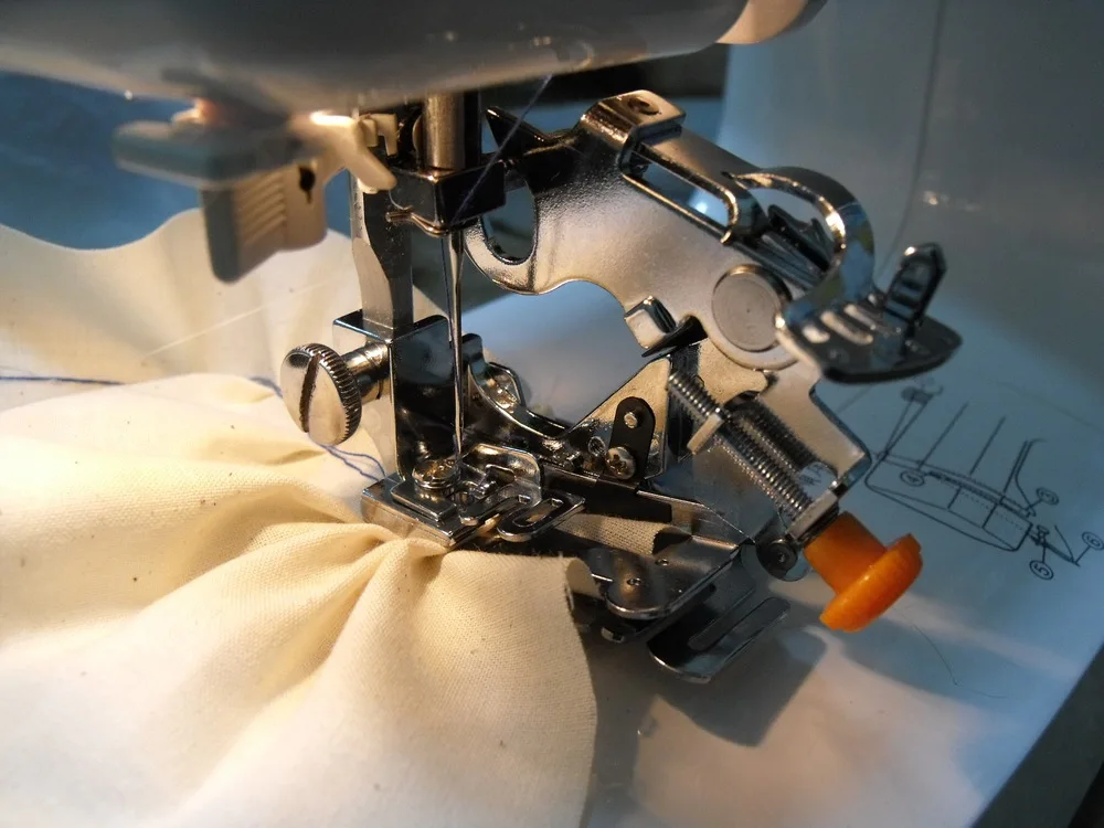 Запчасти для бытовых швейных машин 55705 лапка с низким хвостовиком janome brother singer pfaff