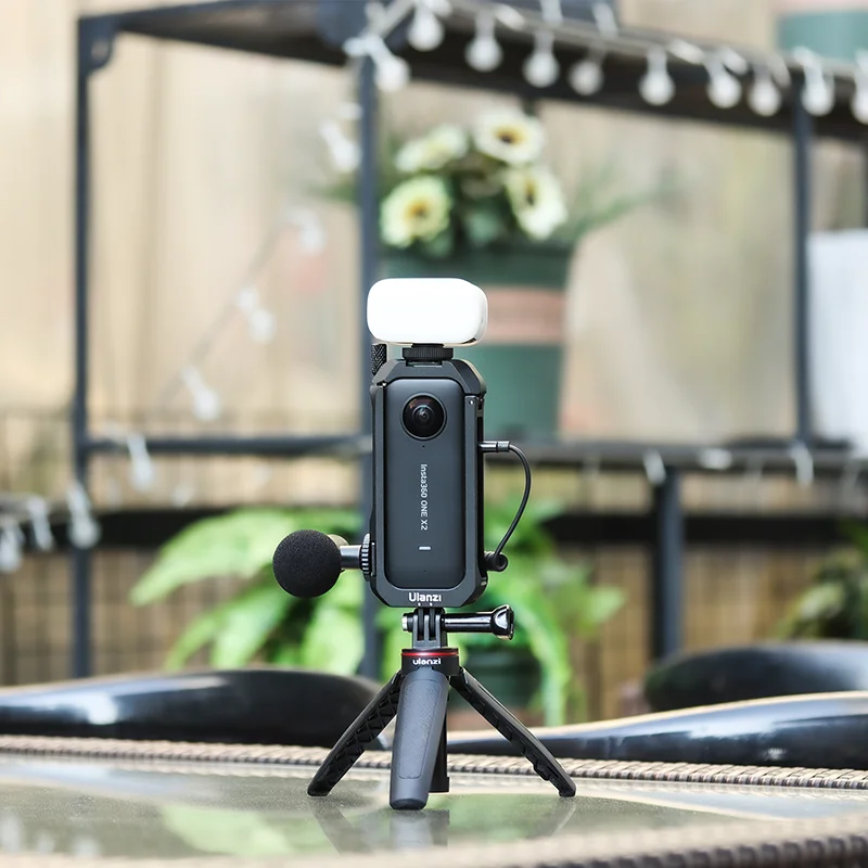 

ULANZI Metal Protective Cage for insta360 ONE X2 Housing Case With Cold Shoe for Microphone Fill Light and 1/4 threaded ports