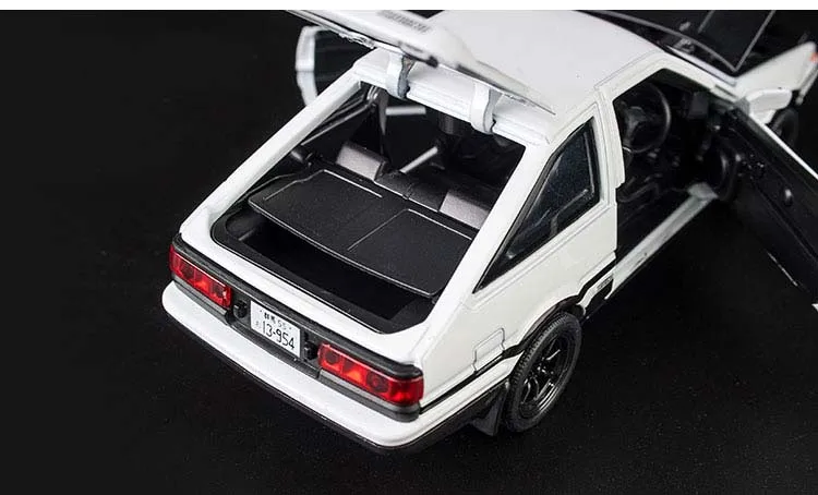 1:28 игрушечный автомобиль INITIAL D AE86 металлическая Игрушечная машина из сплава