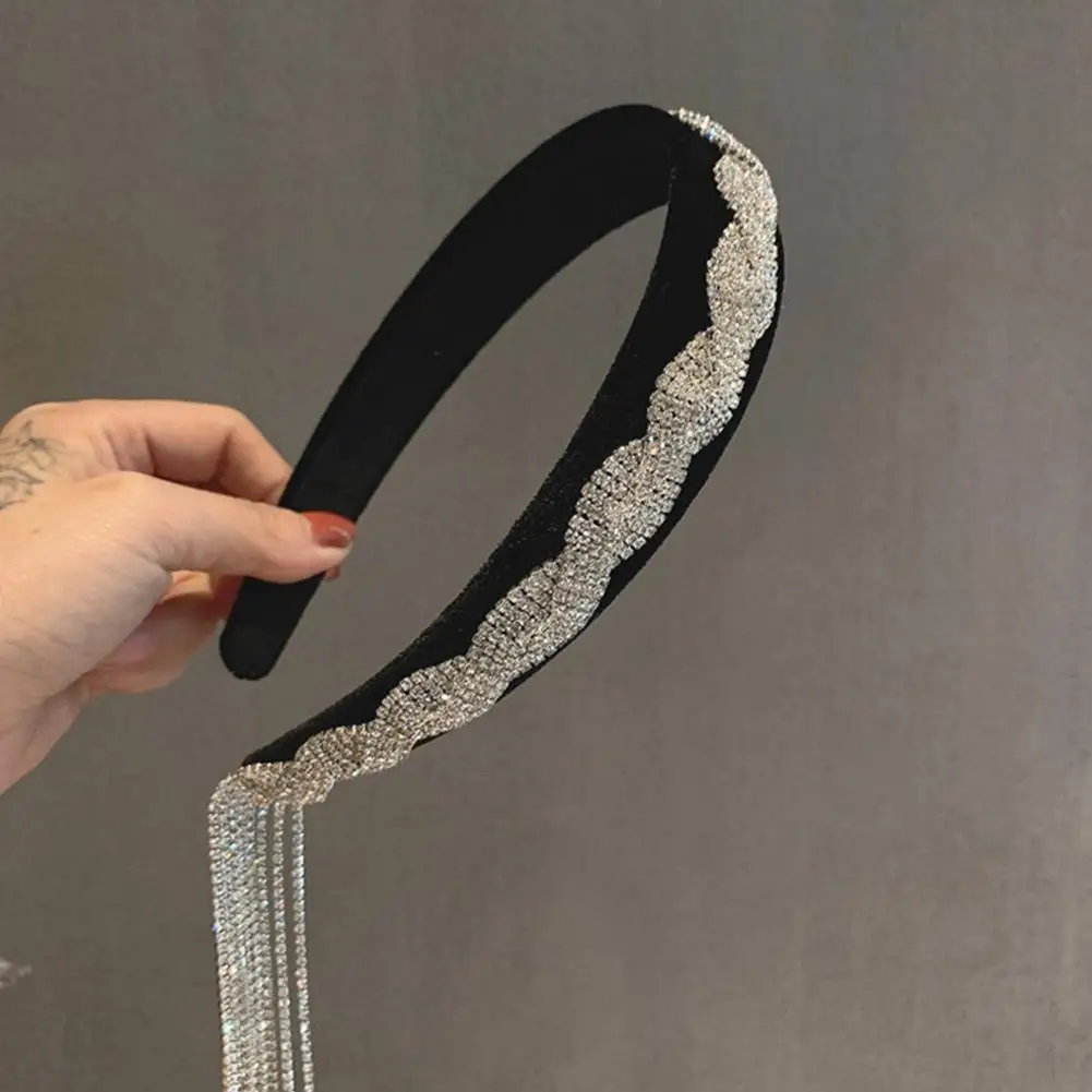 

New Korea Style Long Tassel Asymmetry Rhinestone Headband for Women Black Velvet Hair Hoop Headband Wedding Hair Accessories