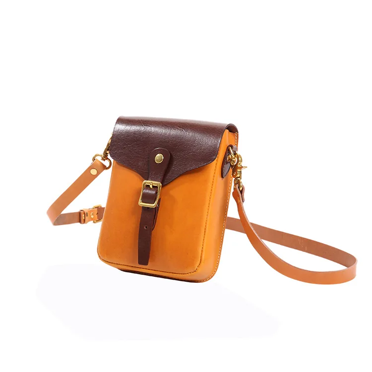 

2021 vegetable tanned leather women's bag new mobile phone bag head leather retro Messenger Bag Leather Men's bag