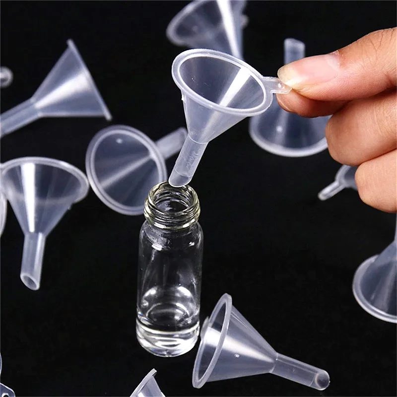 

Small Funnels Mini Oil Funnels Kitchen Specialty Tools New Small Plastic for Perfume Diffuser Bottle Mini Liquid Oil Funnels Lab