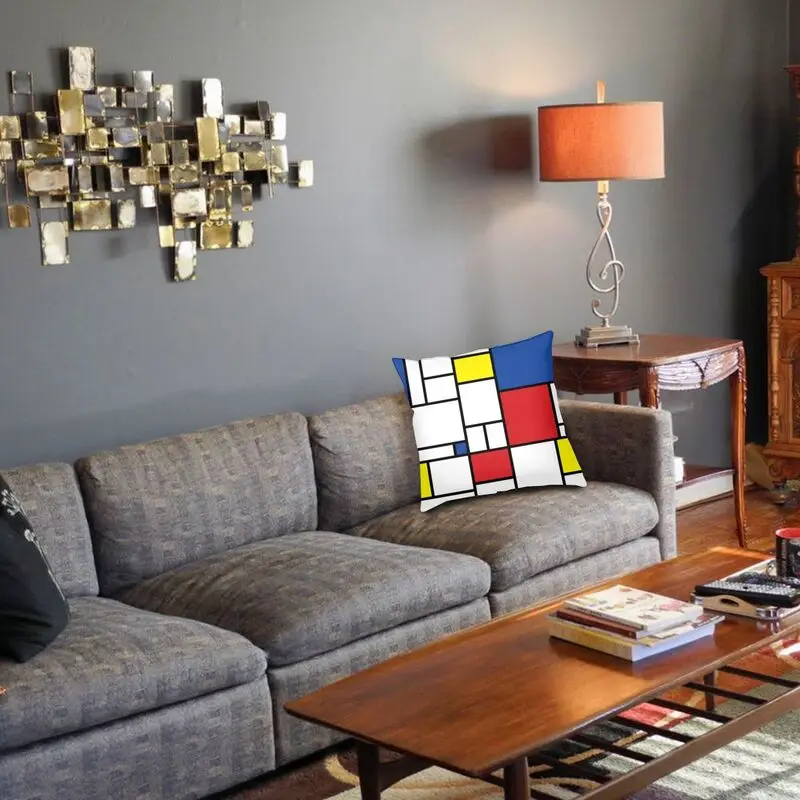 Квадратная подушка Piet Mondrian в минималистичном стиле современного искусства чехол