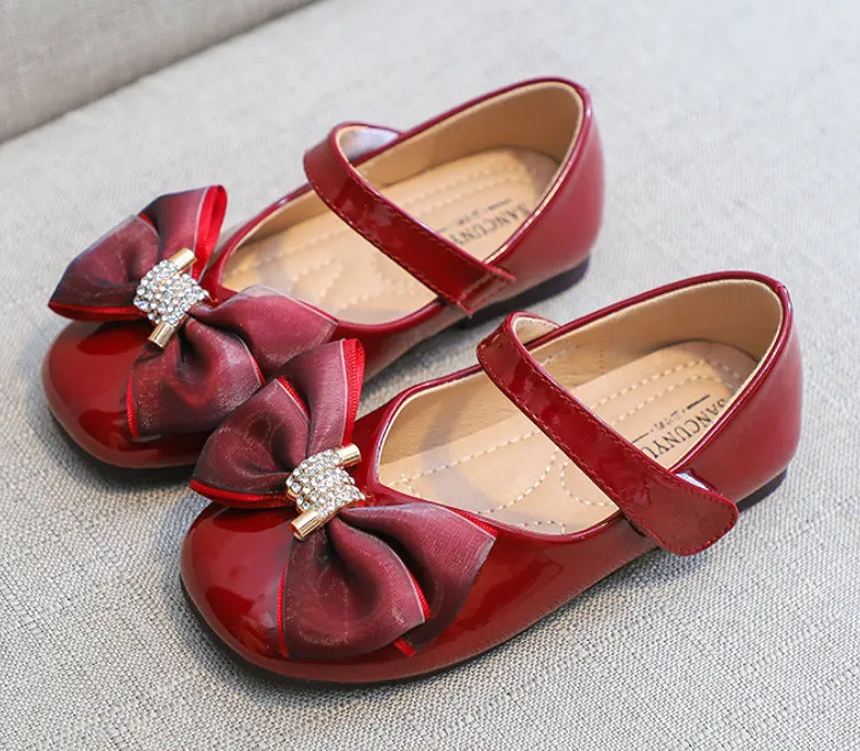 

2020 Spring Autumn Children kids Girls Leather Shoes Girls Sandals Flat soft Rhinestones Princess Dance Dress Shoes casual shoes