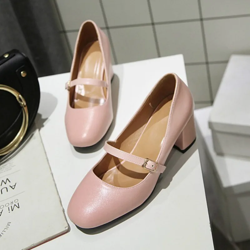 

Plus Size Four Seasons Female Shoes Fashion 5cmHigh Heels Pointed Toe Office Solid Wedding Career Shallow Female Pump Shoes34-43