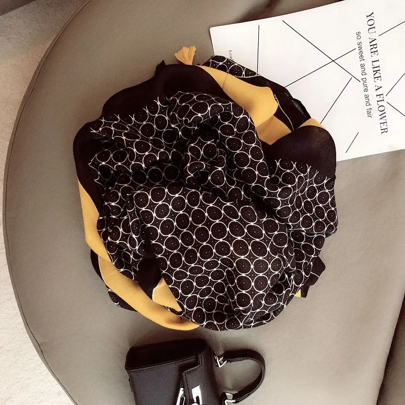 

2021 Autumn Winter New Luxury Black Dot Viscose Shawl Scarf Ladies Fashion Print Wrap Neck Snood Pashminas Muslim Hijab 180*90Cm