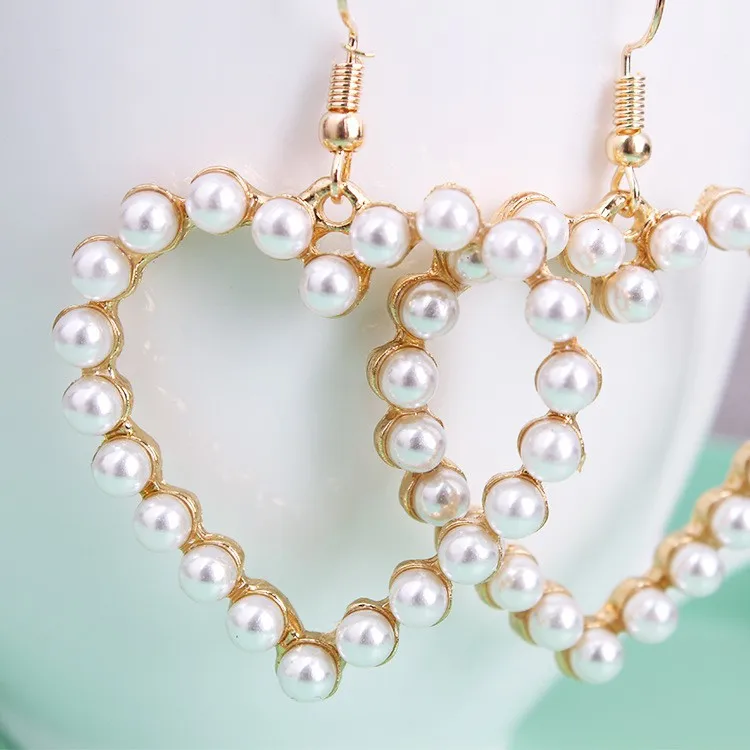 

Xiaoboacc Korean Sweet Maiden Temperament Elegant Love Hollow Pearls Earrings