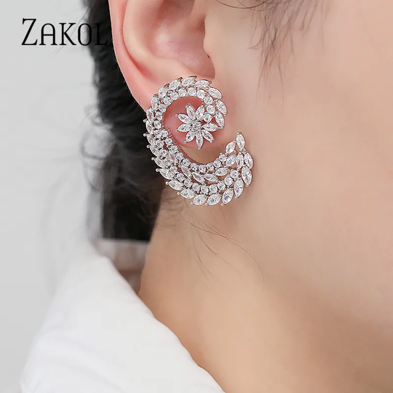 Роскошные серьги гвоздики ZAKOL с фианитом розовым и золотым цветочным узором