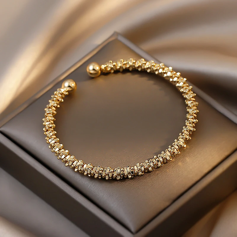 

2021 New Classic Simple Copper Alloy Gold Jewelry Bracelets Korean Fashion Accessories Gothic Girl's Unusual Bracelets For Woman