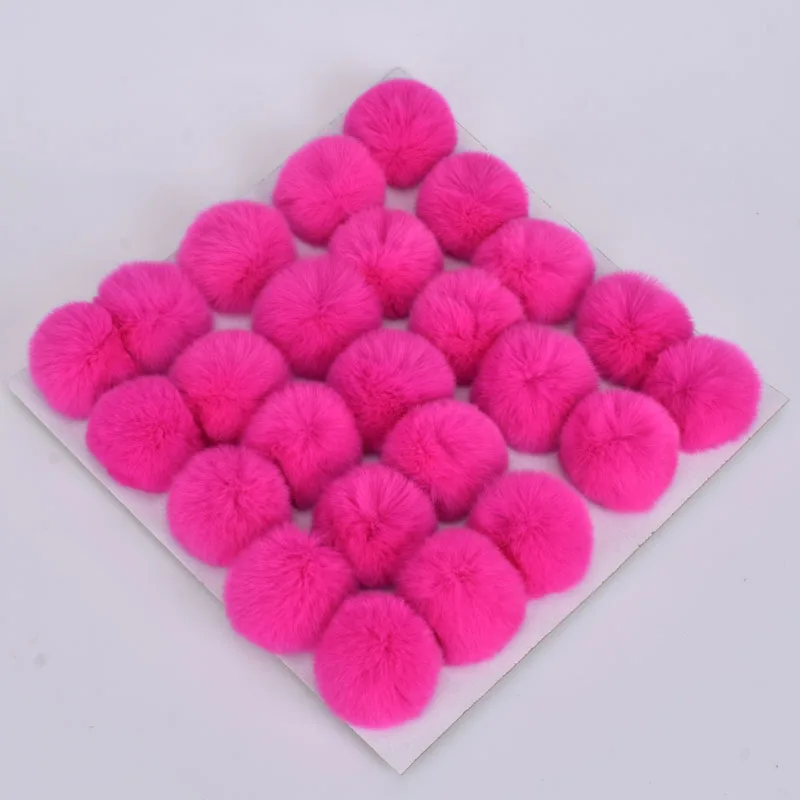 Брелок с помпоном из меха кролика 6 см | Украшения и аксессуары