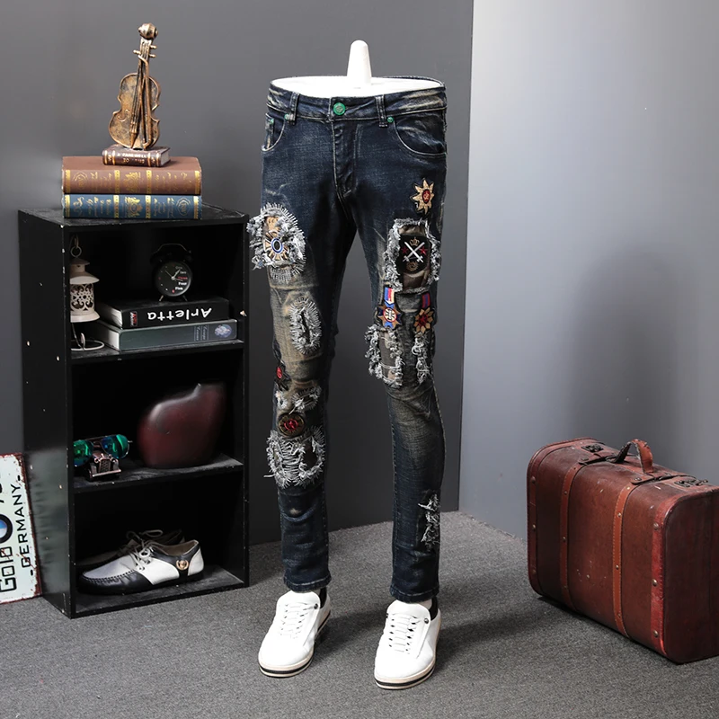 Джинсы с заплатками дырками на весну мужские эластичные облегающие джинсы