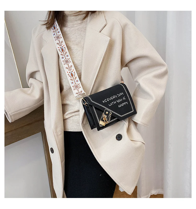 

Women Fashionable Shoulder Bags New Female Wide Strap Messenger Bag Ladies Handbag Casual Chain Crossbody Bag For Girls 2021