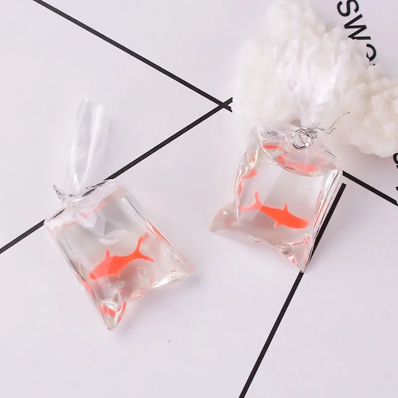 DoreenBeads Новые Креативные подвески из смолы красные прозрачные Подвески в виде рыб