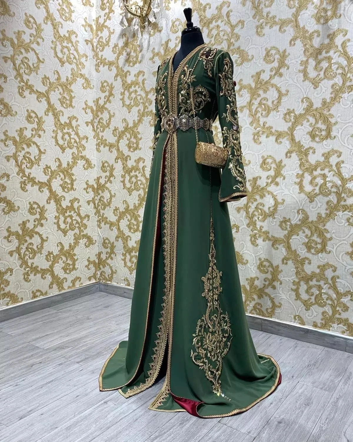 

Fomal Moroccan Kaftan Caftan Muslim Evening Dresses A-line V-neck Long Sleeves Appliques Dubai Arabic Turkey Abaya Islamic Gown