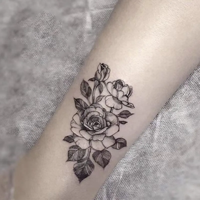 

Водостойкая Временная тату-наклейка, черная розетка, цветочный дизайн, искусственная татуировка для боди-арта, светящаяся татуировка на ру...