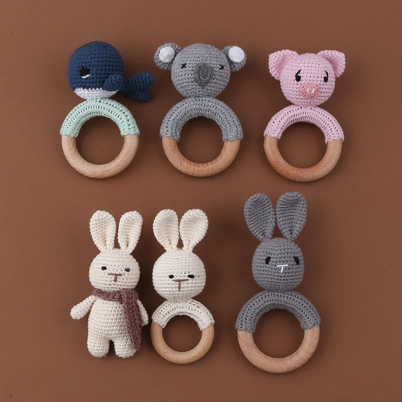 

Newborn Rabbit Dolls 1pc Wooden Teether Crochet Rattle Toy BPA Free Wood Rodent Mobile Play Gym Baby Educational Toy Gifts H3CD