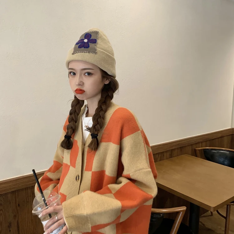 

women Plaid Pattern Cardigan Vintage Jumper 2020 Autumn Winter Female Women Knitted Cardigan Sweaters