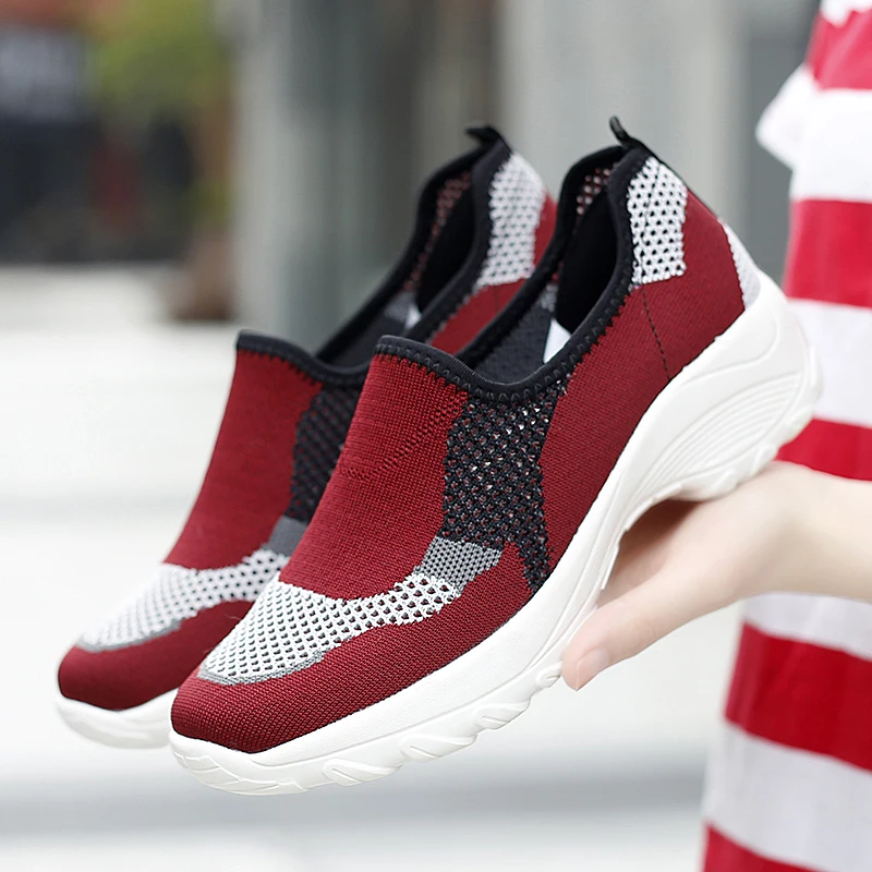 

2021 Summer Women's Casual Sports Shoes Thick-soled Vulcanized Shoes Breathable Woman Mesh Lightweight Walking Running Shoes