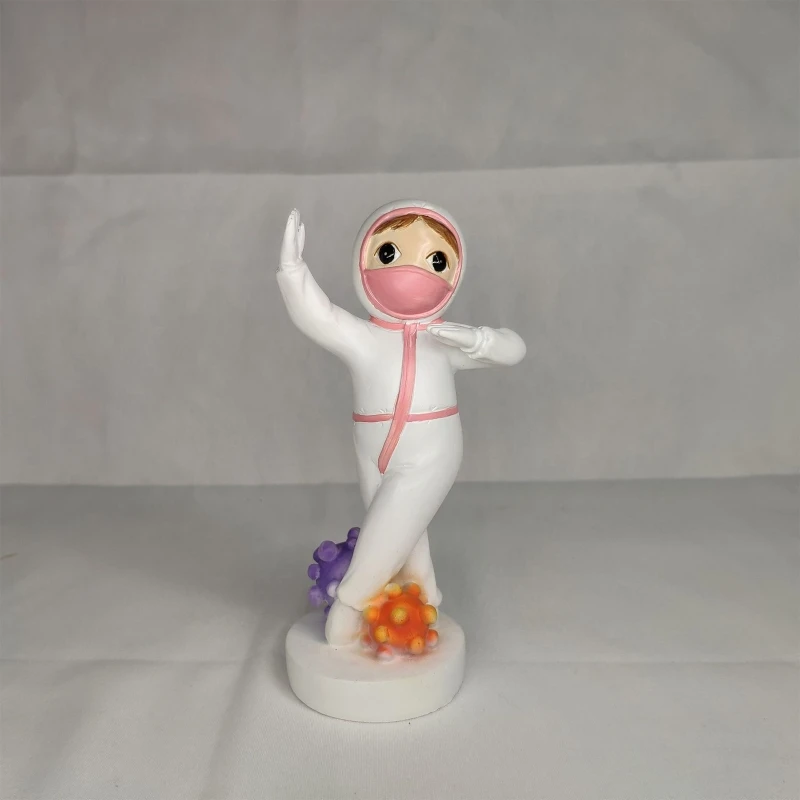 

Creative Doctor Nurse Model Figurine Resin Crafts Statue Home Desktop Ornament