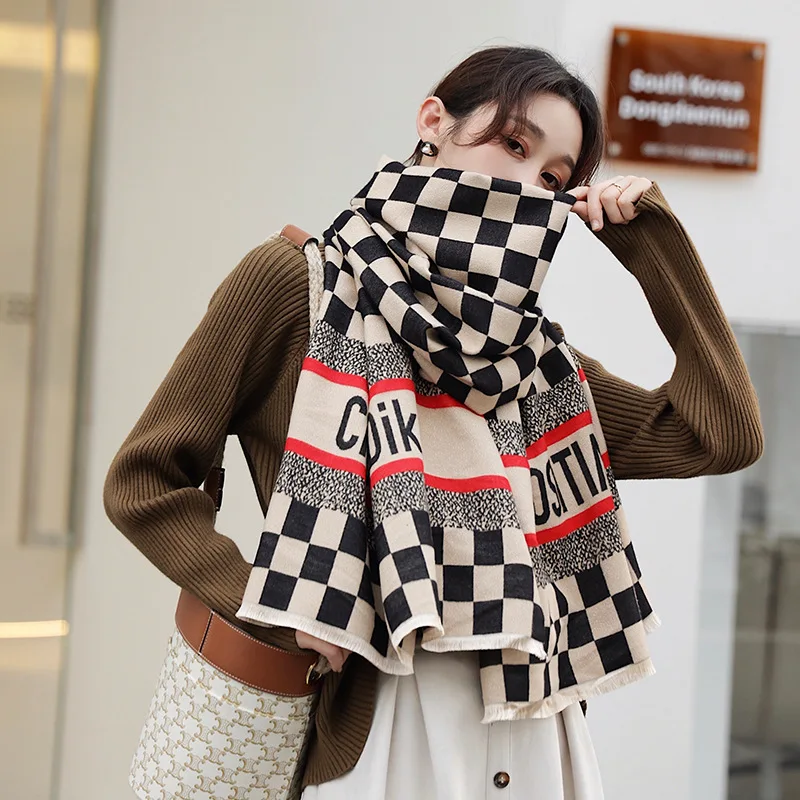 

2021 Women Cashmere Large Scarves Winter Warm Pashmina Design Printed Plaid Neck Hijab Scarf Lady Thick Soft Blanket