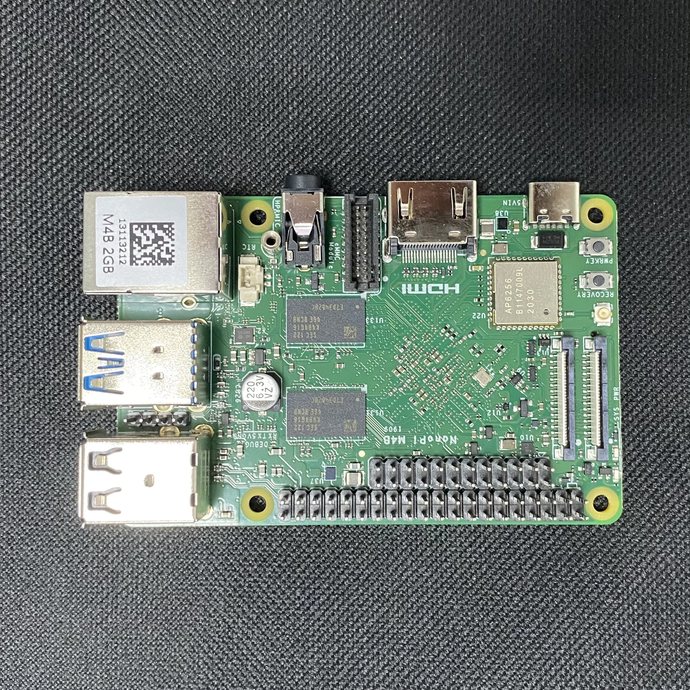 

Макетная плата NanoPi M4B RK3399