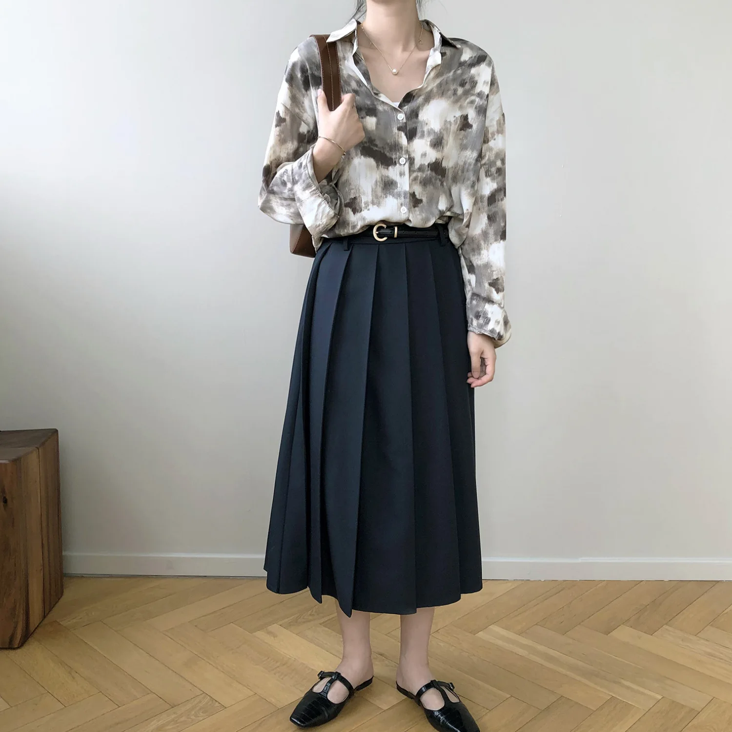 Рисунок 5 - Женская блузка с длинными рукавами