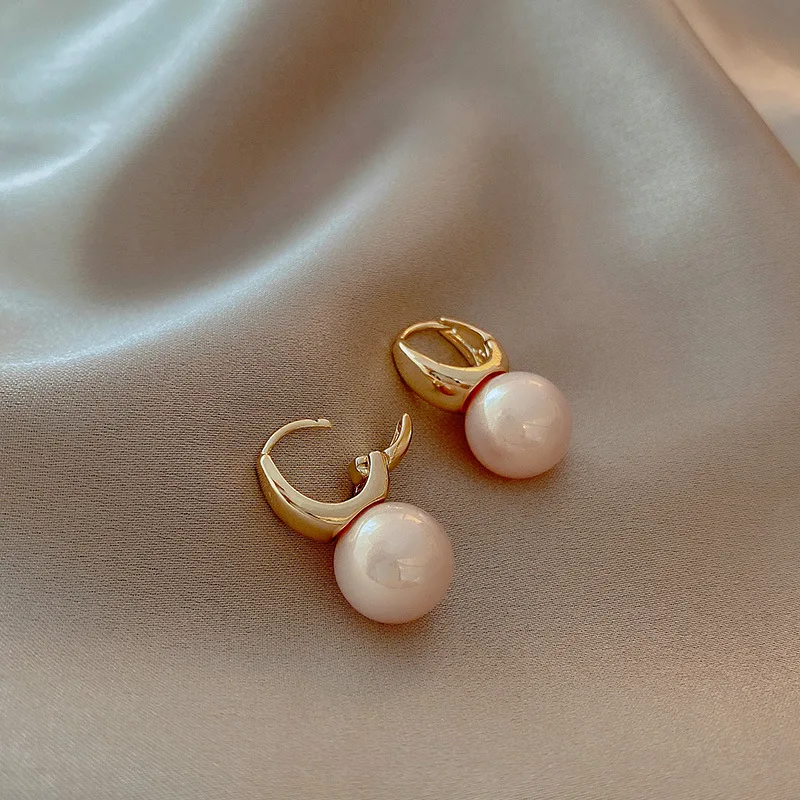 

Minar Korean Delicate Pink Color Oversize Faux Pearl Hoop Earring for Women Fashion Golden Metal Hollow Earring Wedding Jewelry
