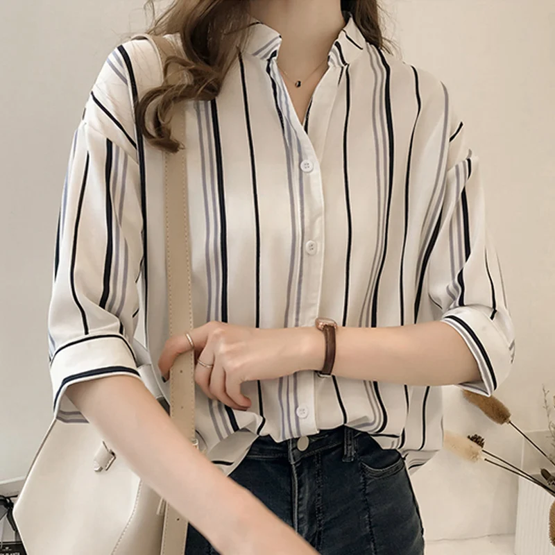 

Shirts & Blouses