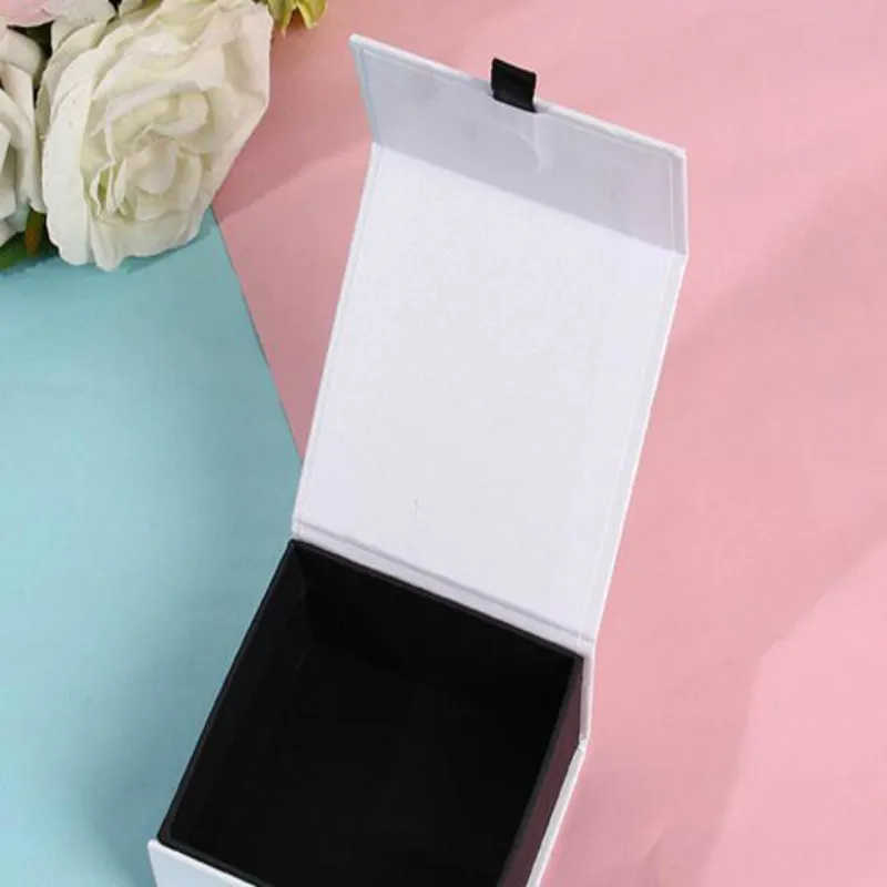 Подарочная коробка креативная простая белая подарочная косметика для вечеринок