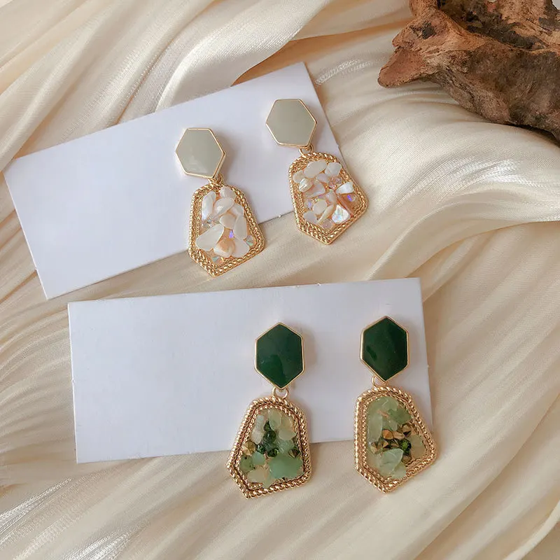 

Geometric irregular gravel female earrings Korean fashion personality exaggerated ear jewelry