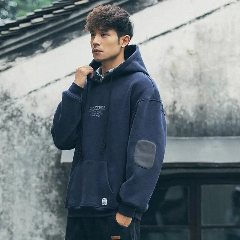 

A New Type of Long Sleeve Loose Men's Sportswear with Simple Letter Printing in Harajuku Style in 2020