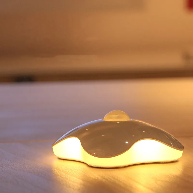 

USB Charging Four-leaf Clover Night Light LED Smart Light Control Bedroom Human Body Motion Induction Wall Cabinet Night Light