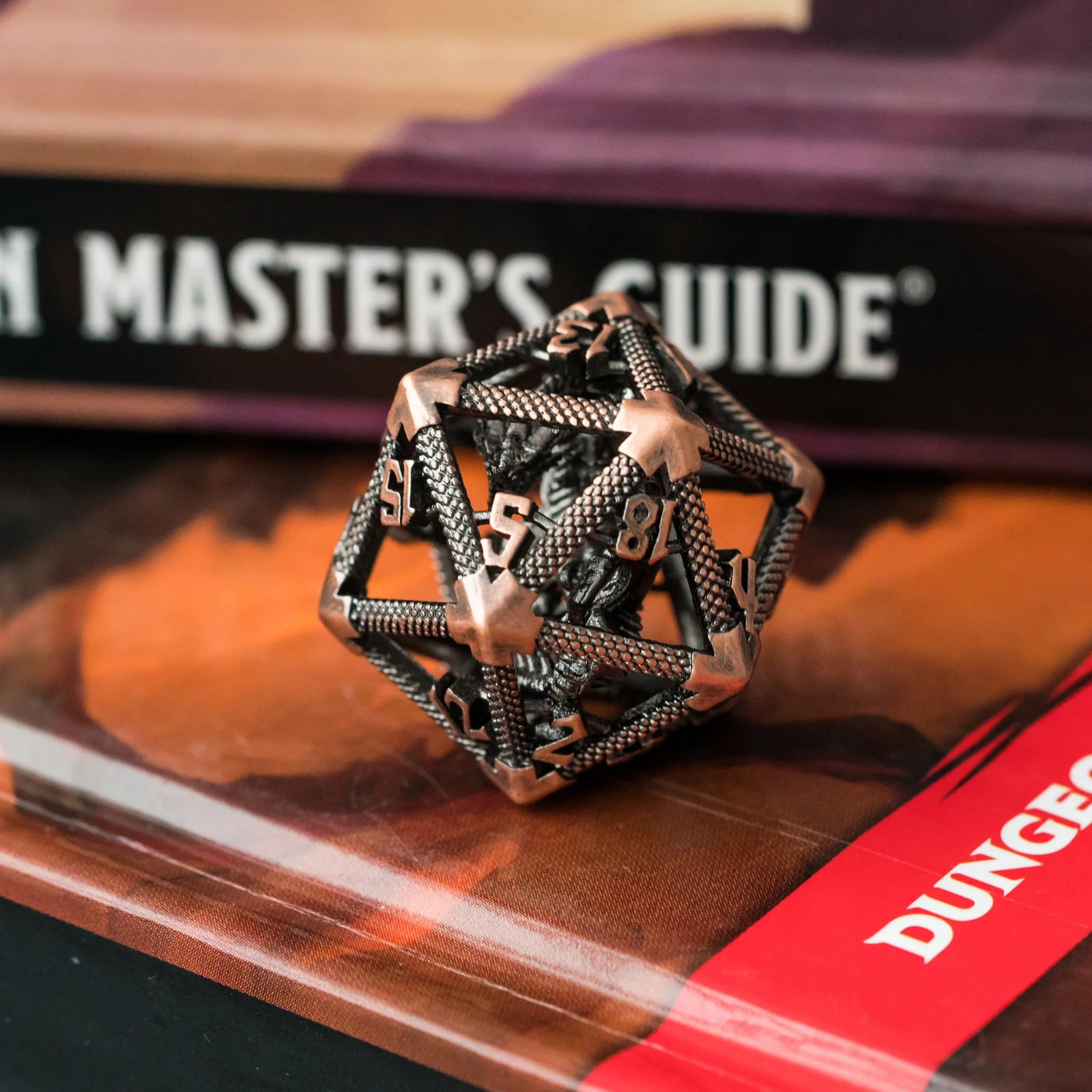 1 шт. D20 полый металлический летающий дракон D &amp игральные кости Cusdie 20 сторонних