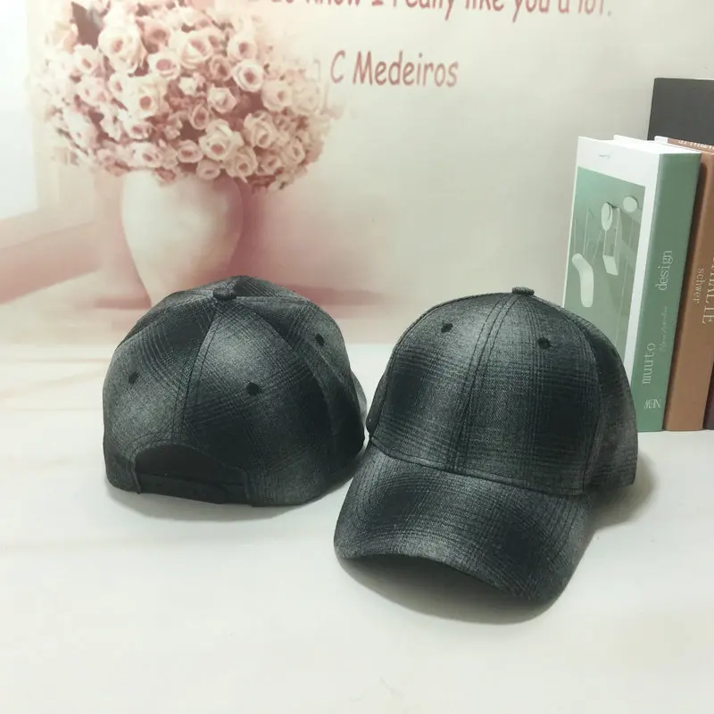 

Cap children Korean fashion British black and white plaid cap trendy Korean versatile baseball cap