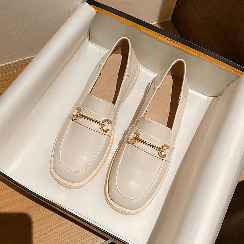 England 2021 NEW Women Shoes Fashion Loafers Round Toe Platform Shoes Solid Slip-on Plus Size 43 Luxury Brand Shoes Women