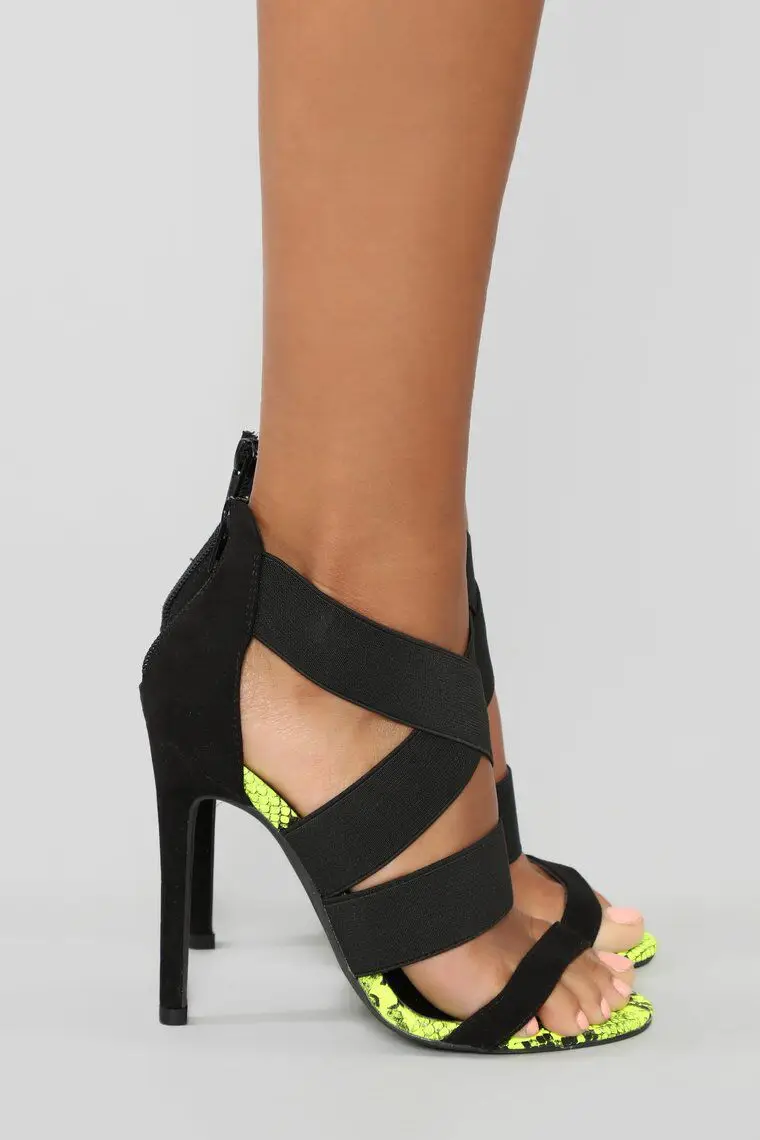 Удобная обувь для женщин Босоножки с закрытым каблуком из змеиной кожи Сезон