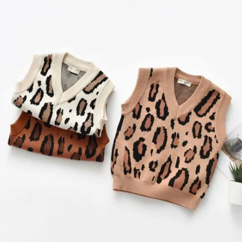

Вязаный свитер без рукавов, с леопардовым принтом