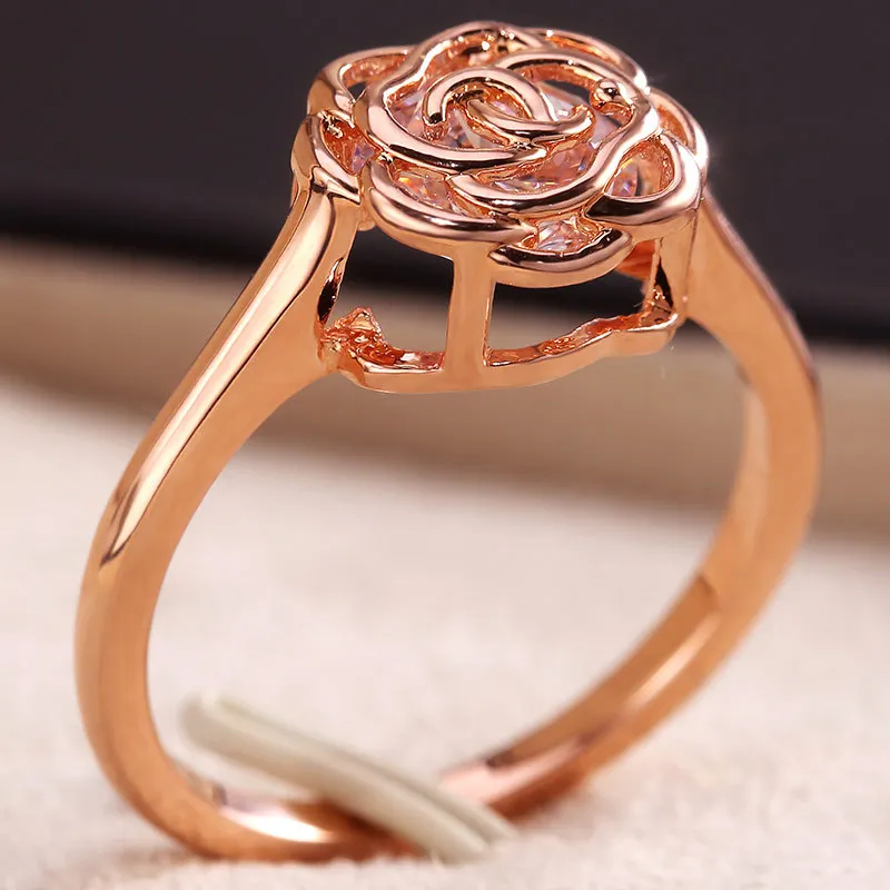 Женское Обручальное кольцо с крупным фианитом фианитом|Кольца для помолвки| |