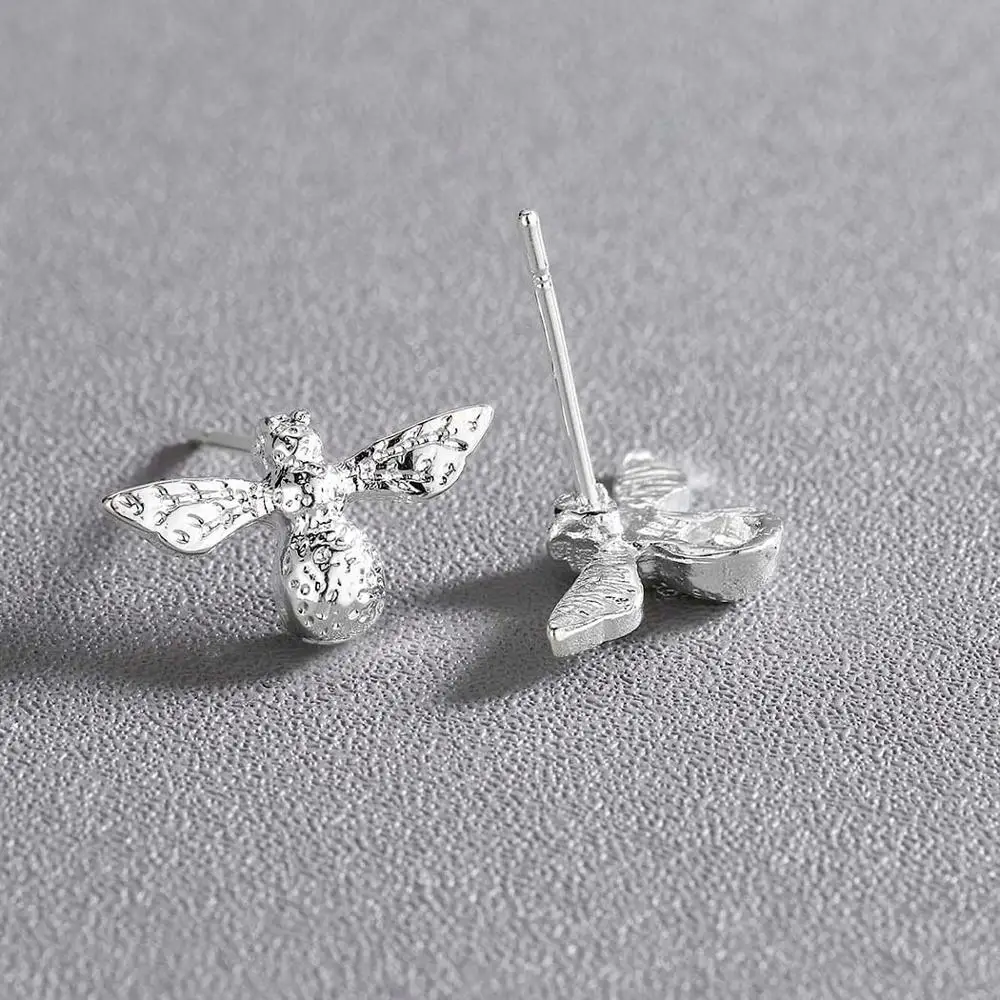 Симпатичные маленькие серьги Chandler бриллиантовые для женщин насекомых летающих